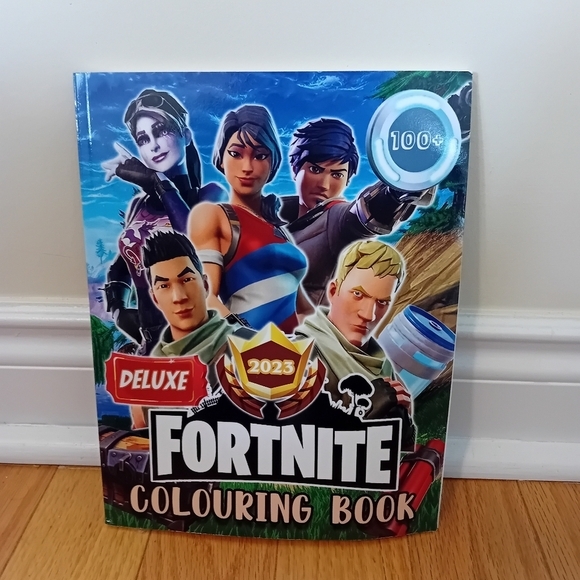 New  Unused Kids Teens Deluxe Fortnite Colouring‎ Book 100+ Pages To Color - Picture 2 of 9